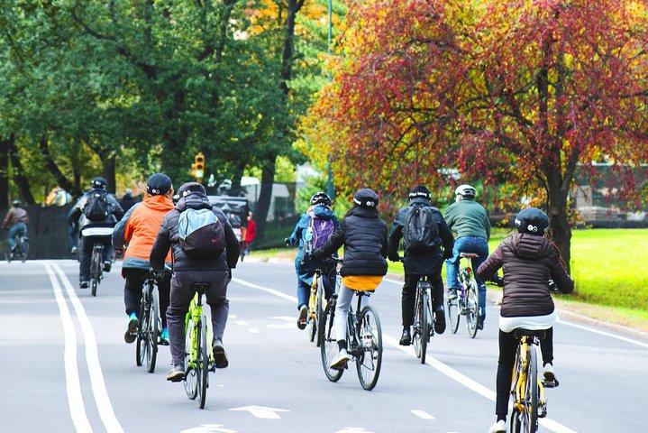Scenic Manhattan Highlights Bike Tour (engelska eller tyska)