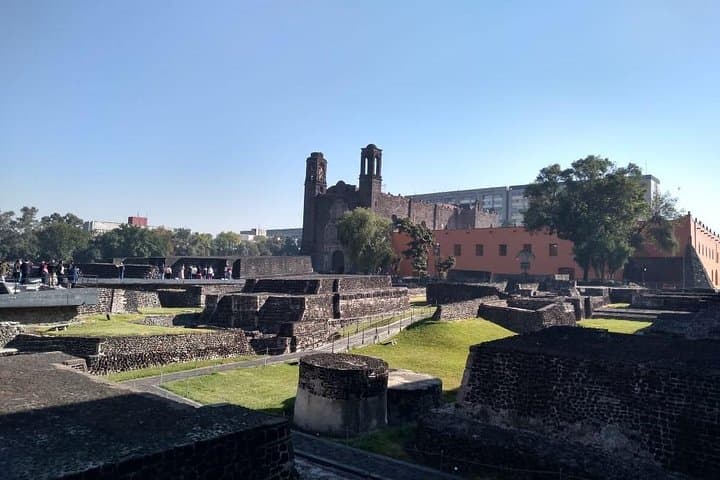 El mejor Tour Privado, Piramides de Teotihuacán y Basílica. !