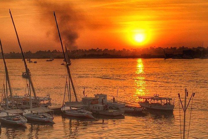 Travel to Luxor from Cairo by flight.