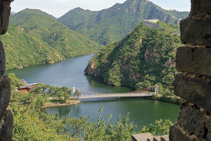 Huanghuacheng水の万里の長城へのプライベートハイキング日帰り旅行