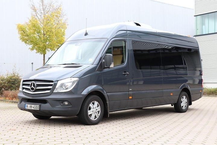 Privérondleiding door de stad in Hamburg met onze VIP Sprinter
