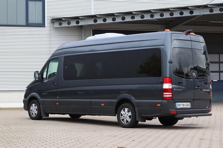 Privérondleiding door de stad in Hamburg met onze VIP Sprinter