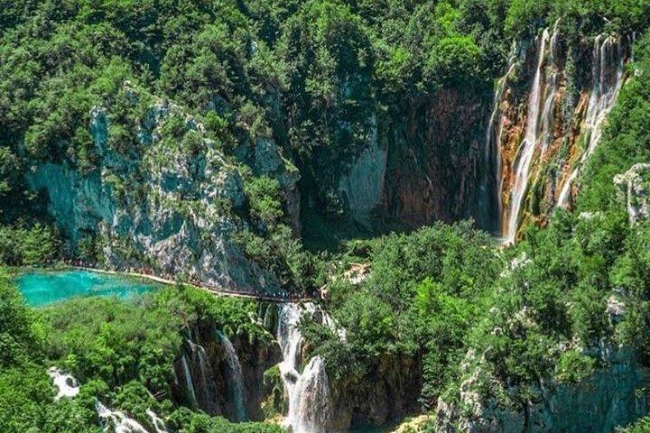 Privat transfer från Split till Zagreb med Plitvice Lakes
