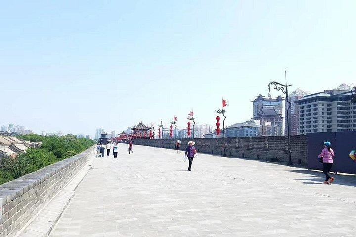 西安のプライベートイブニングツアー：旧市街の壁、イスラム教徒地区、,子のディナー