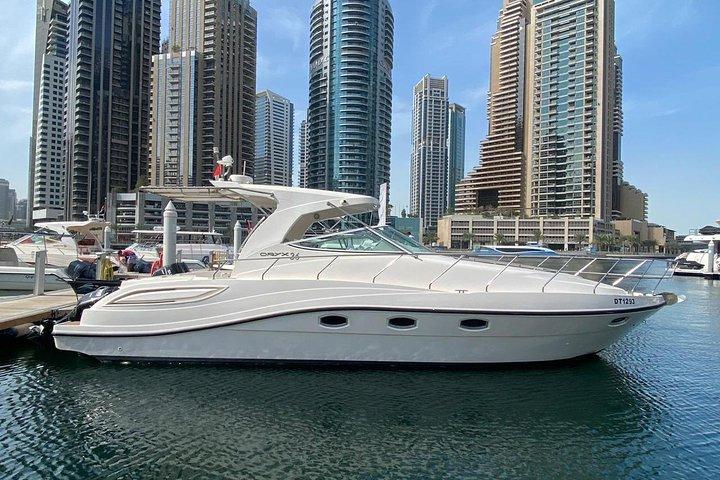 2-stündige Dubai Marina Mini Yacht Cruise