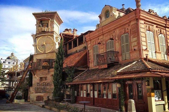 Tbilisi City privat vandretur, kør med kabelbane til Narikala fæstning
