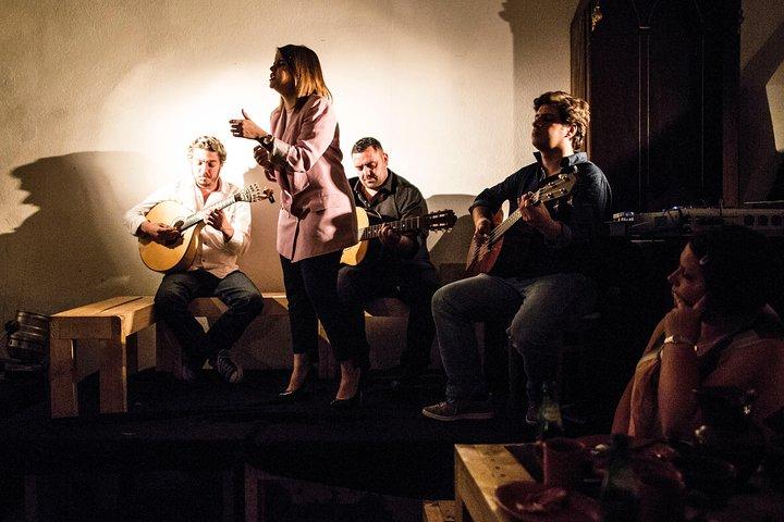 Lisbon Food Tour with 4 Stops and Fado Show Performance