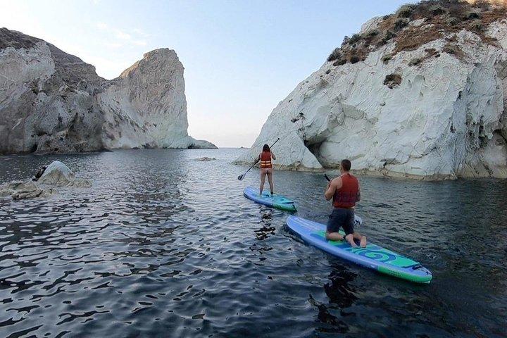 Stand-Up-Paddle- und Schnorchelabenteuer auf Santorin