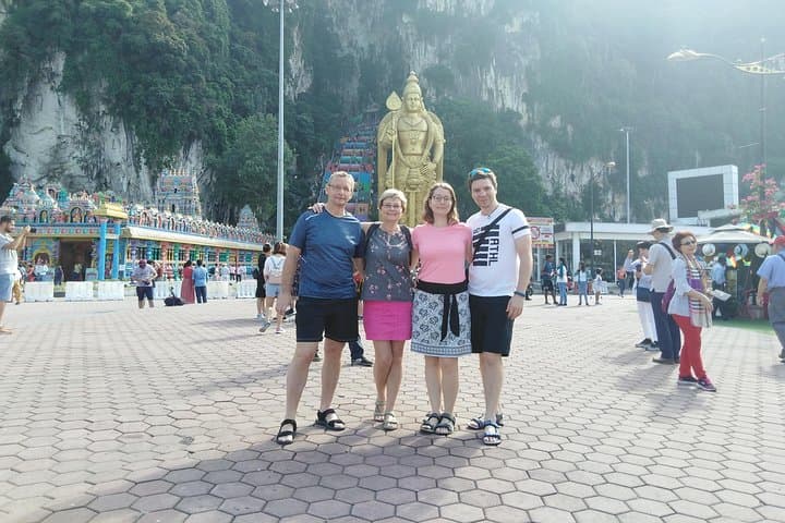 Day Trip to Batu Caves & Firefly