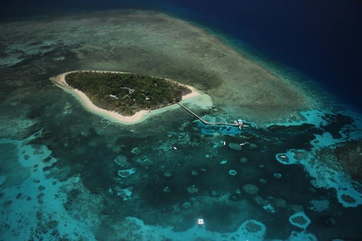 Great Barrier Reef 40 Minute Scenic Flight from Cairns - Reef Hopper