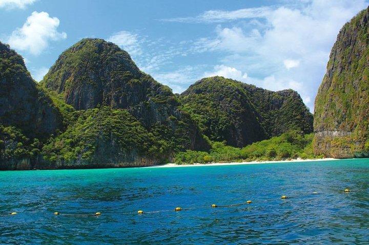 Excursión de un día a las islas Phi Phi en ferry desde Phuket