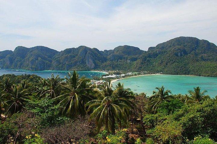 Excursión de un día a las islas Phi Phi en bote grande desde Phuket