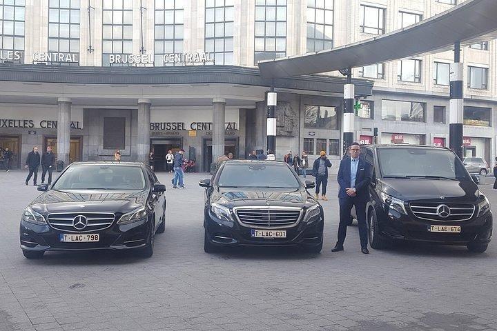 プライベートツアー：ブリュッセルからのルクセンブルクとディナン1日
