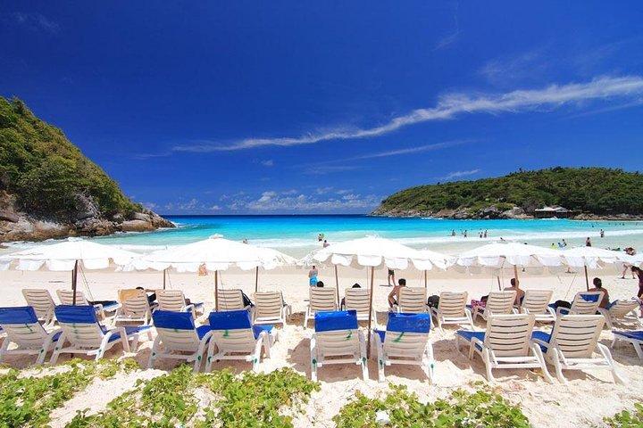 Raya y Coral Island Tours