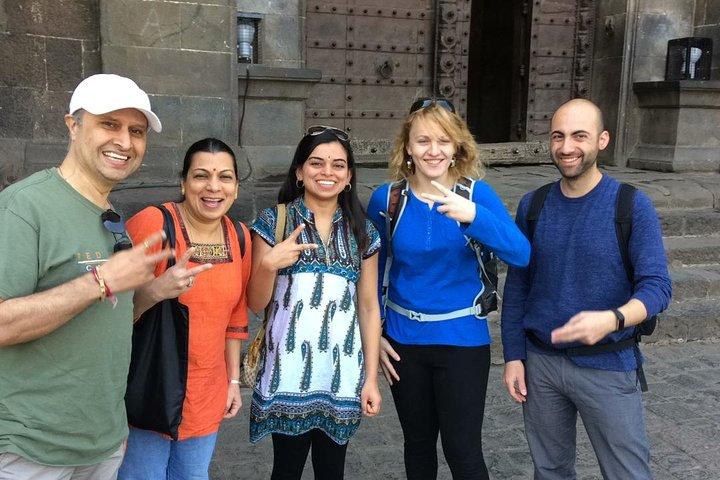 Het beste van Pune Sightseeing met voedselproeverij met privé-auto