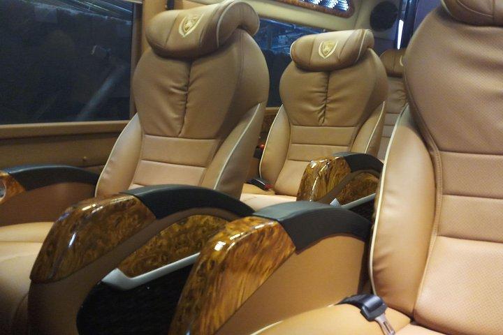 Afhent Da Nang Lufthavn til Hue by med Private 9s Limousine, tag Hai Van Pass