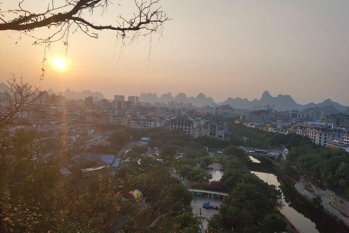 City tour de meio dia em Guilin: Elephant Hill Park e Tea Plantation
