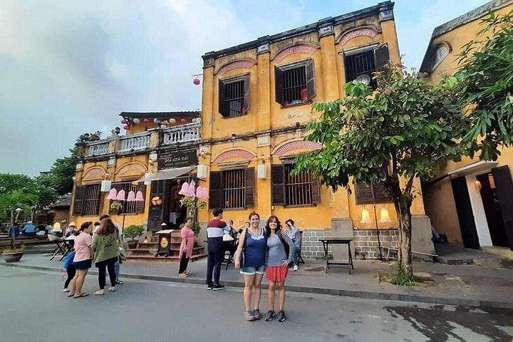 私の息子寺院-大理石の山-ホイアン市-ランタンボートに乗って
