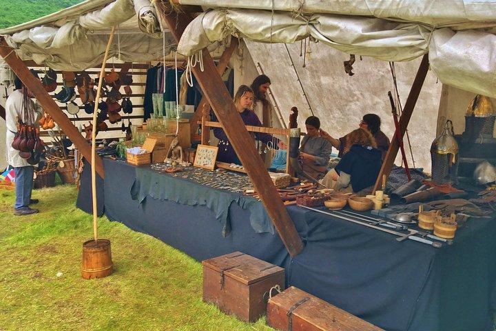 プライベート限定ツアー：グドヴァンゲンのバイキング市場への旅行、9〜10時間