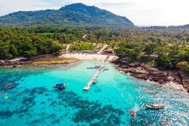 Kahung Beach at Coral Island par Speedboat