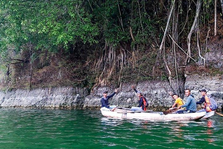 Excursión de trekking por la selva y piragüismo en los lagos gemelos de Bali desde Ubud