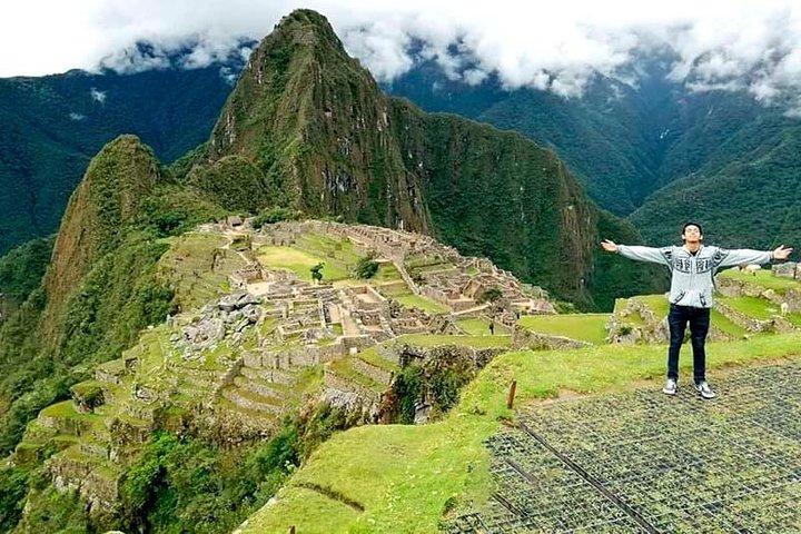 Machu Picchu en train depuis Poroy (1 jour)
