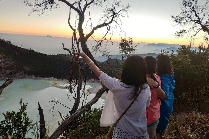 Sunan Ibu Kawah Putihでの日の出トレッキング