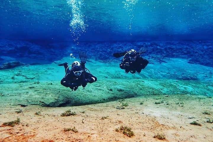Silfra: Diving Between Tectonic Plates - Meet on Location