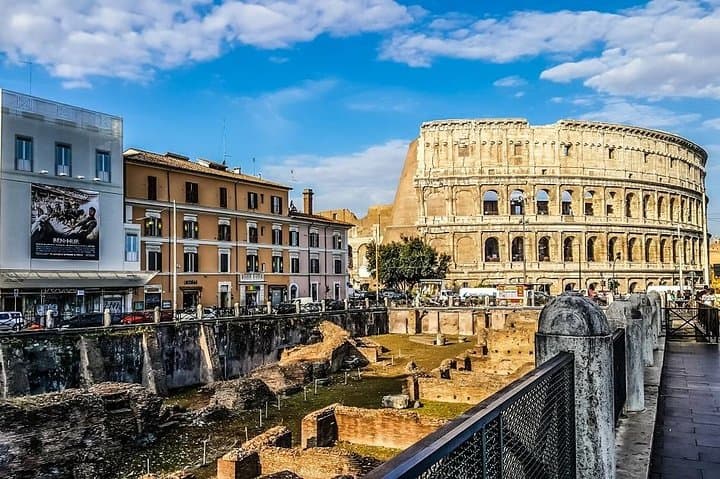Group Tour: Colosseum, Roman Forum &Palatine Hill guided Tour