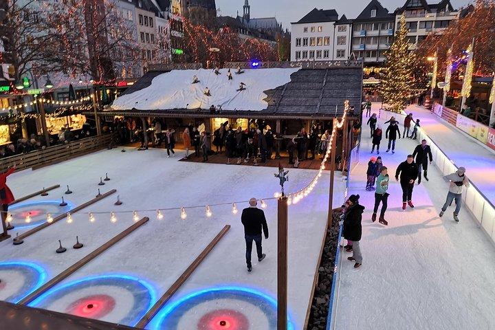 ケルンのクリスマス マーケットとケルシュ ビールの小グループ ツアー