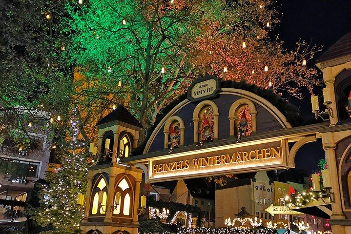 ケルンのクリスマス マーケットとケルシュ ビールの小グループ ツアー