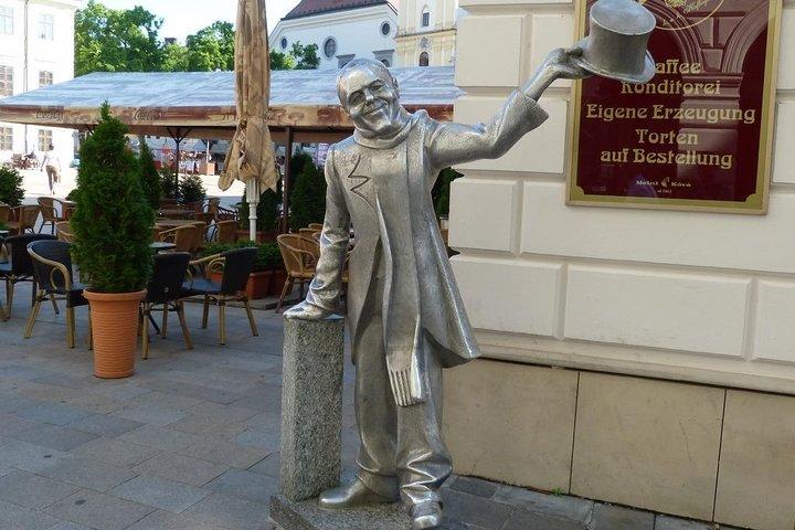 ブラチスラヴァ、ガイドとブダペストから1日プライベート旅行！