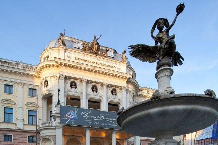ブラチスラヴァ、ガイドとブダペストから1日プライベート旅行！