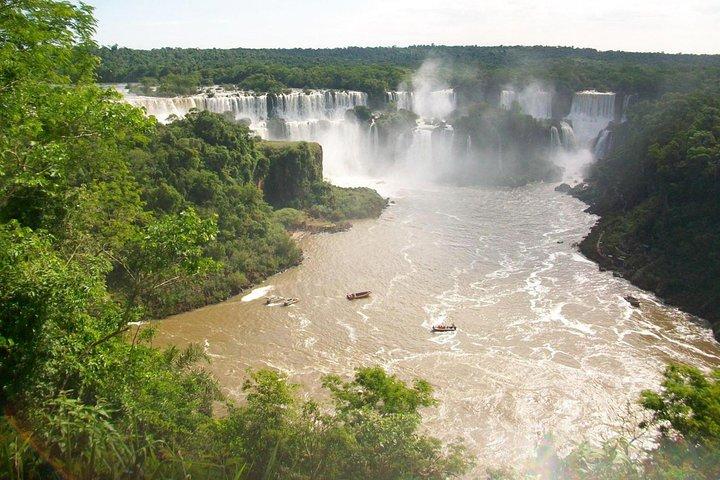 イグアス体験2日間：アルゼンチンとブラジルの滝