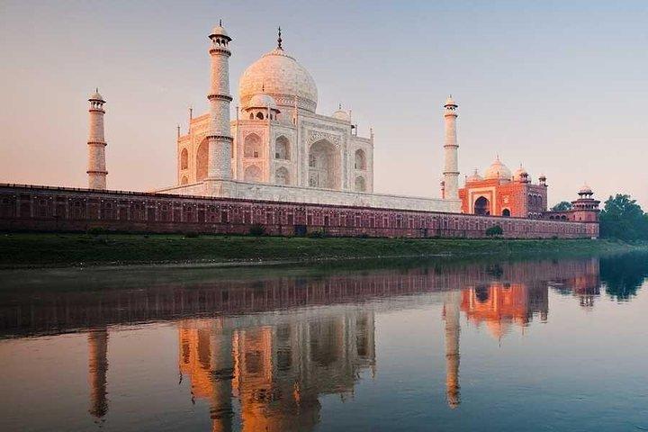 Skip-the-Line Taj Mahal VIP-entrétur
