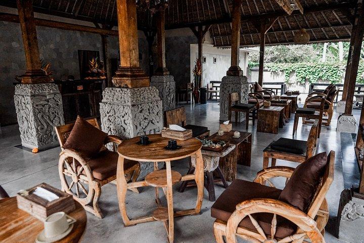 Body Massage Experience in Ubud Traditional Spa
