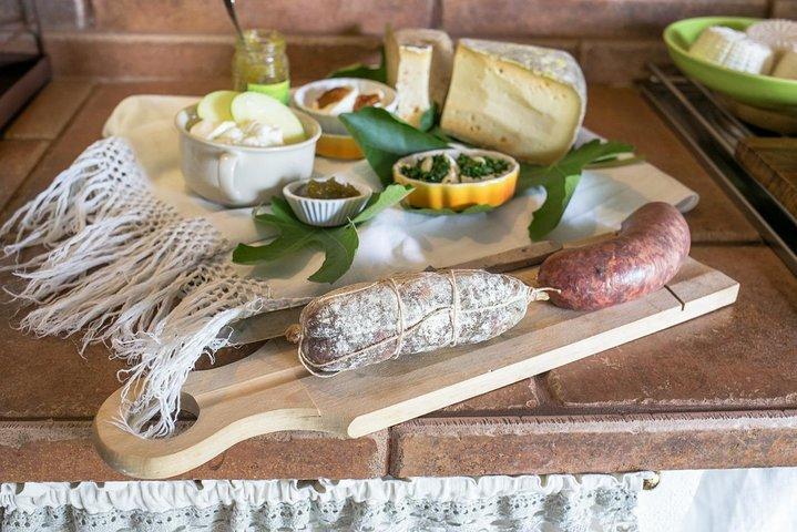 Cesarine: Typische Speise- und Kochvorführung bei Local's Home in Turin