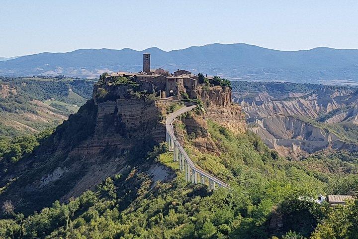Civita av Bagnoregio & Orvieto: Privat lyxdagstur från Rom