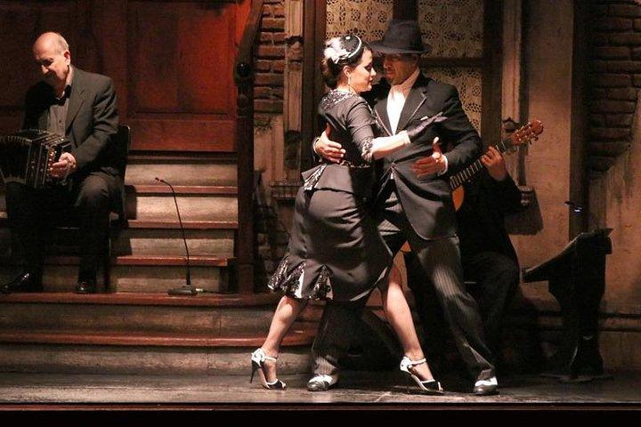 Aljibe Tango Show anterior con traslados privados desde Port & Hotels Buenos Aires