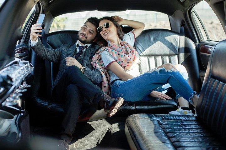 Top bewertet NYC Private Luxury Flughafenankunft mit Stretch Limo