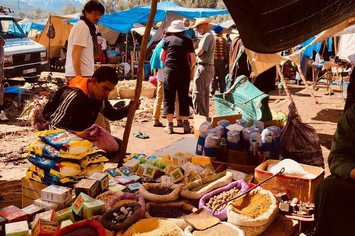 4x4 ride in the mountain atlas with lunch in a Berber house