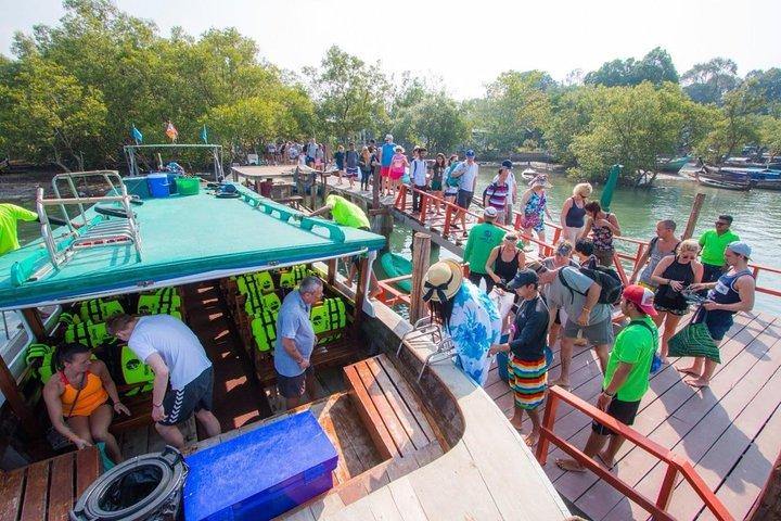 4-Inseltour mit dem traditionellen Big Longtail Boot ab Krabi
