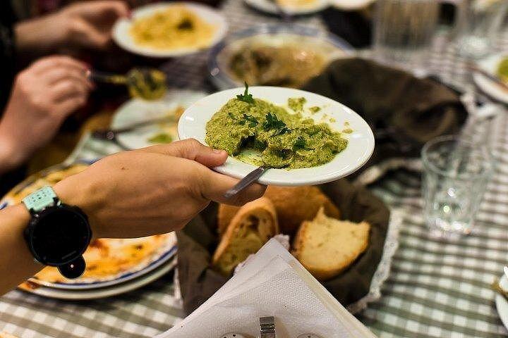 Visite culinaire végétarienne privée à Athènes