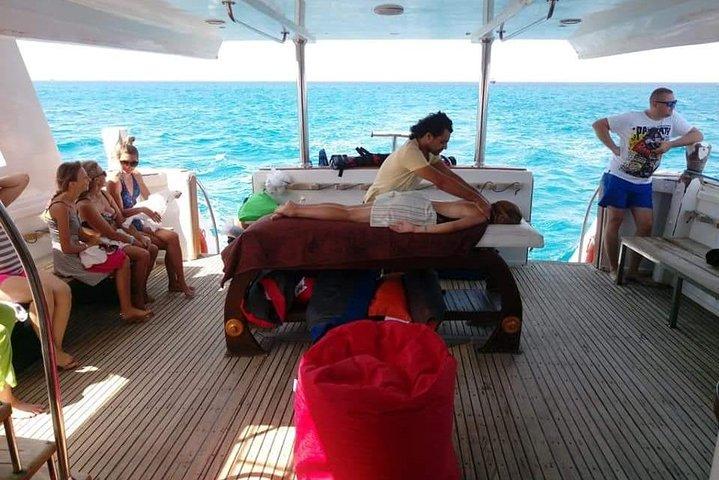 Royal trip (snorkling + massage)
