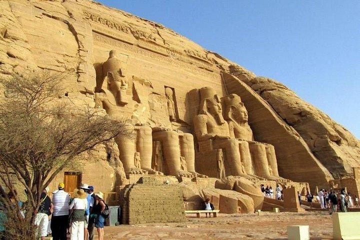 フルガダからアブシンベルとアスワンへのプライベート旅行3日間