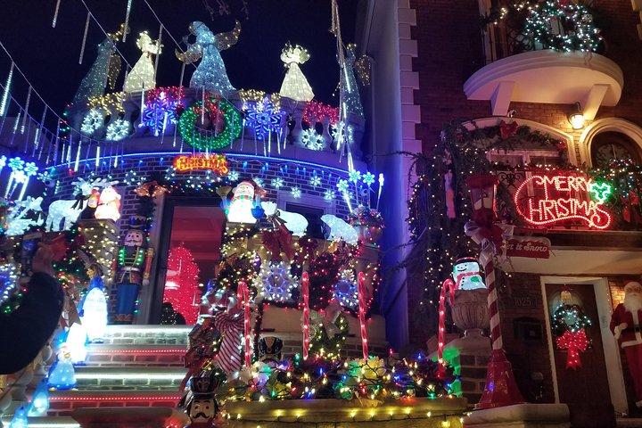 ブルックリンダイカーハイツクリスマスワンダーランドバスツアー