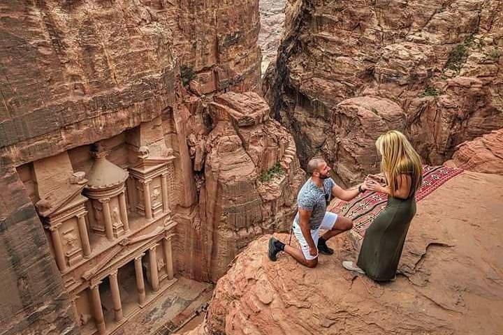 Ervaar Petra & Wadi Rum in One Day From Amman