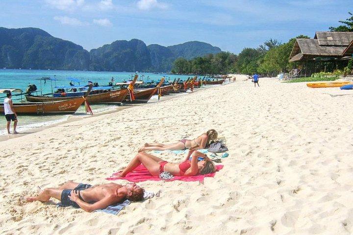 Viaje de un día a las islas Phi Phi en ferry desde Phuket