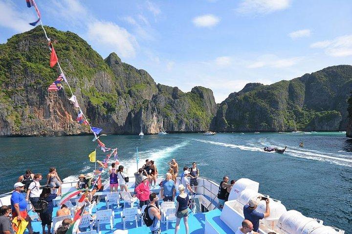 Viaje de un día a las islas Phi Phi en ferry desde Phuket
