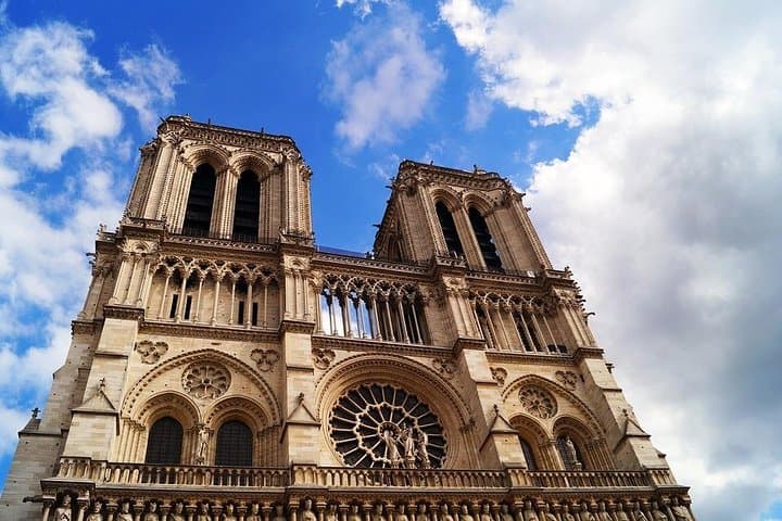 Notre Dame interior and Sainte Chapelle Private Tour